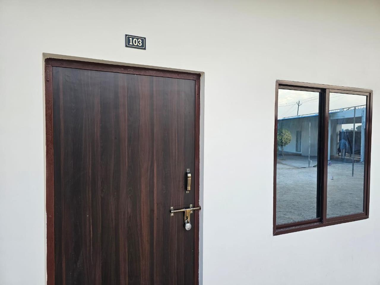 Govind Resort Mathura Eksteriør billede